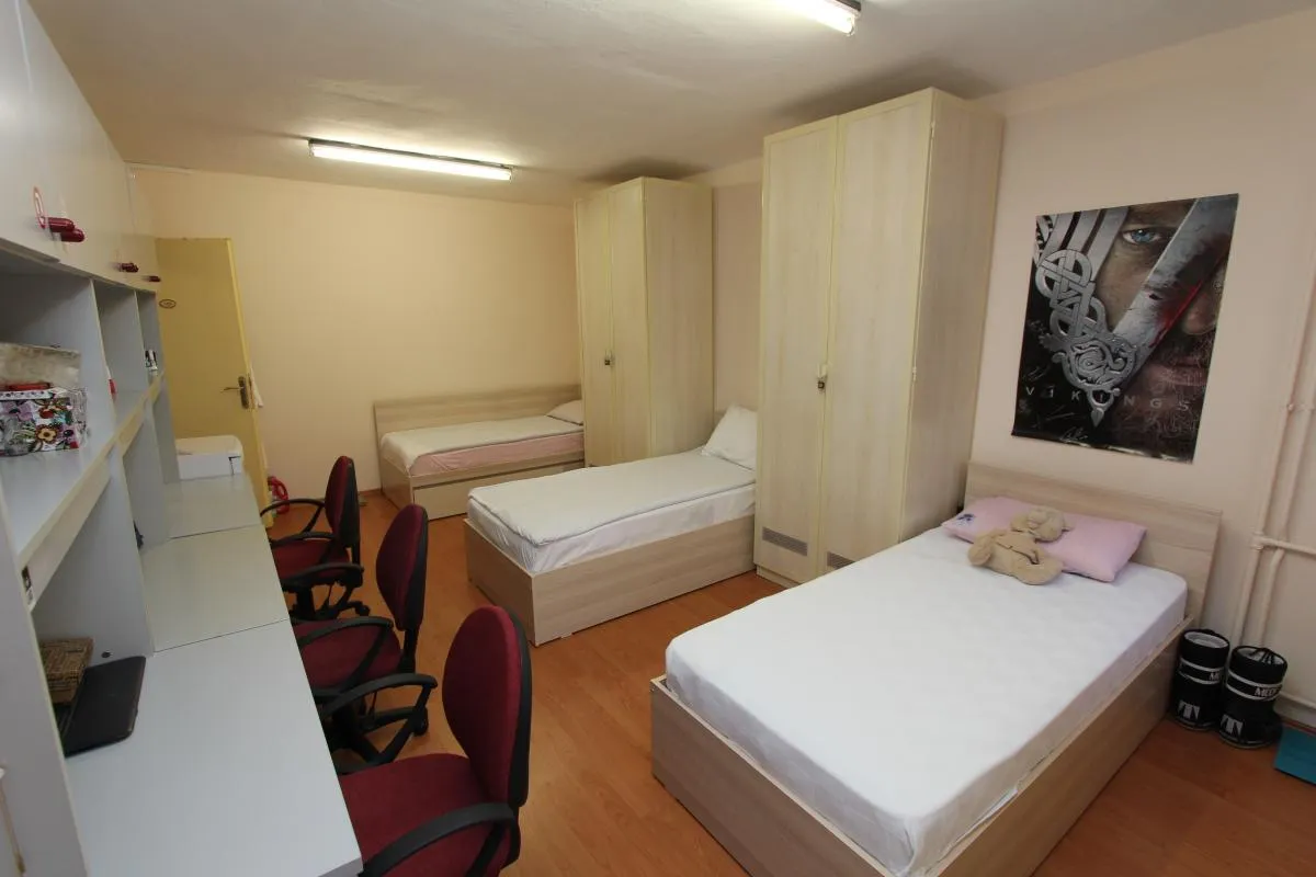 Üç Kişilik Karyolalı oda