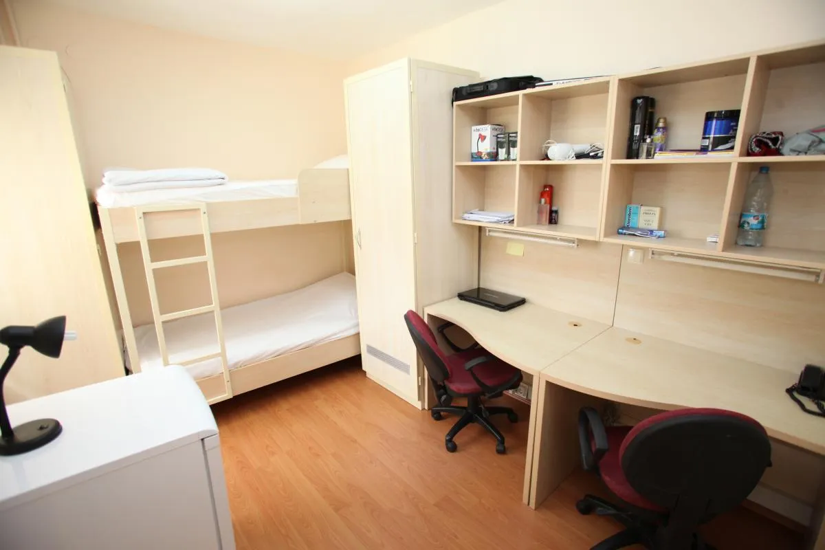 İki Kişilik Ranzalı oda